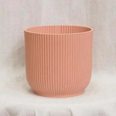 Plastový kvetináč Premium Stripes ružový plastovy kvetinac premium strpes ruzovy plantizia Plantizia.sk