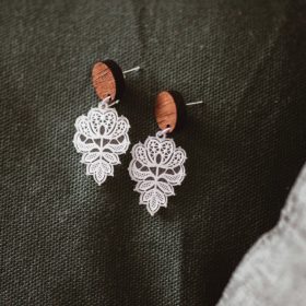 Handmade náušnice Čipkované kvety