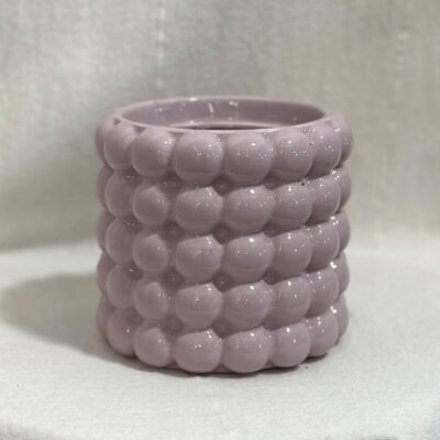 Izbové rastliny, riasogule a príslušenstvo fialový keramicky kvetinac leskly bubble lilac