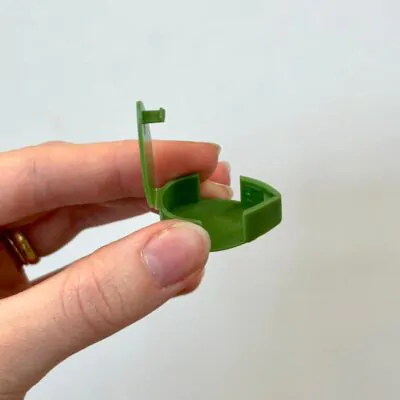 uchytky na stenu pre tahave rastliny izbove