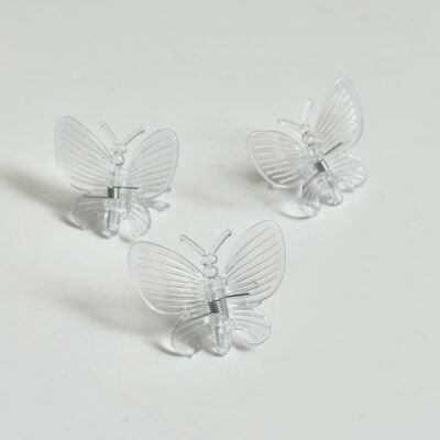Priehľadné klipy na uchytenie rastlín motýľ 3 ks priehladne klipy na uchytenie rastlin stipce na kvety motyl
